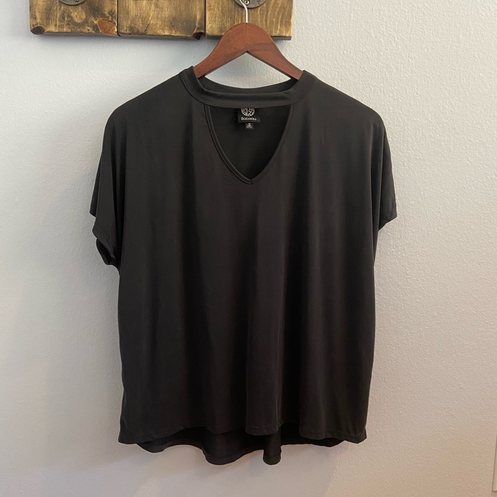 Bobeau Keyhole Shirt